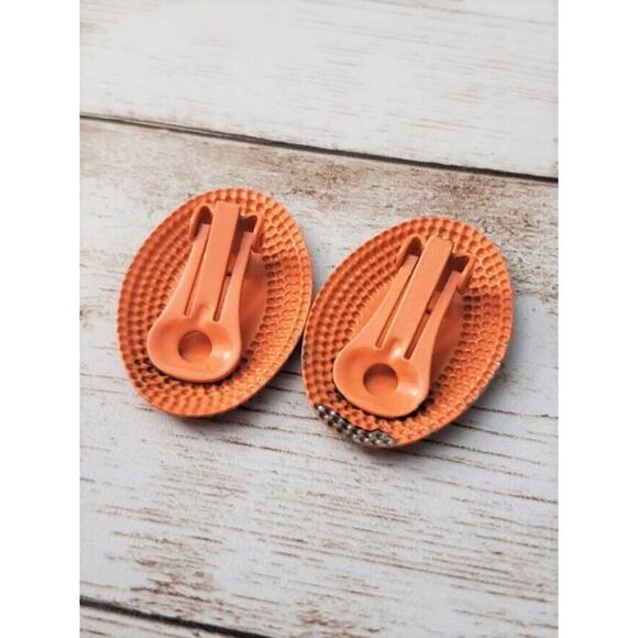 Vintage Clip On Earrings Orange Metal Oval Just Over 1 & 1/8" - Picture 3 of 4
